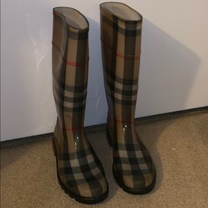 Burberry rain boots